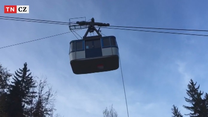 Lanovka na hore Ještěd.