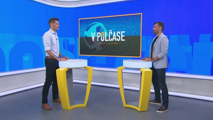 V polčase.