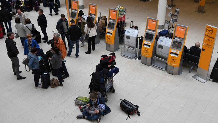 Varovný štrajk obmedzuje prevádzku nemeckých letísk.