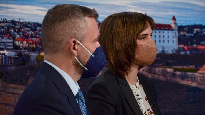 Peter Pellegrini a Veronika Remišová v Na telo.