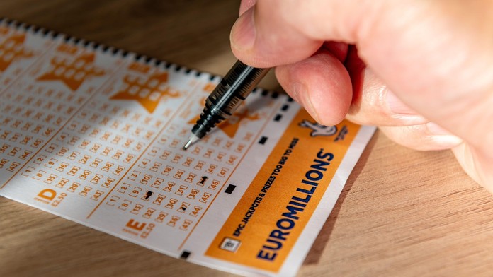 Šťastie prišlo na Valentína. V lotérii EuroMillions padol rozprávkový jackpot