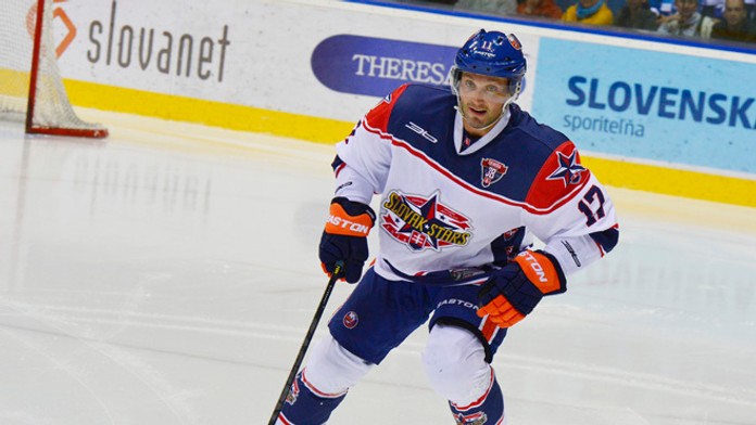 Ľubomír Višňovský v exhibícii na počesť tragicky zosnulého Pavla Demitru medzi Slovak Stars a St. Louis Blues Alumni 