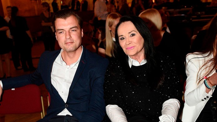 Na ilustračnej snímke interiér pravoslávneho chrámu.