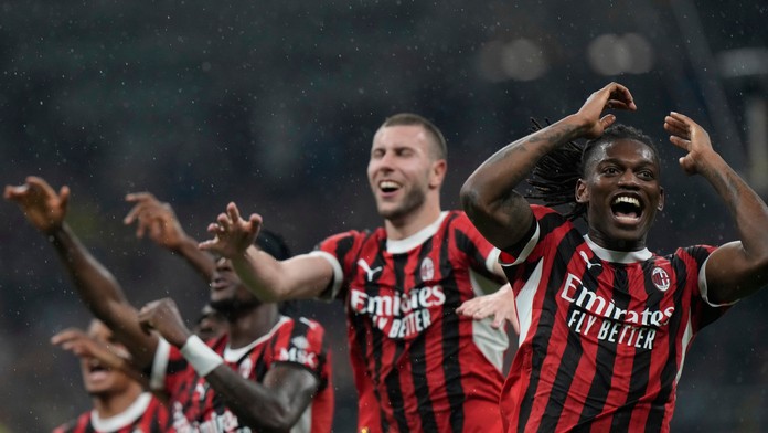 V mestskom pohárovom derby gigantov uspelo AC Miláno a postúpilo do finále. Inter nemal nárok