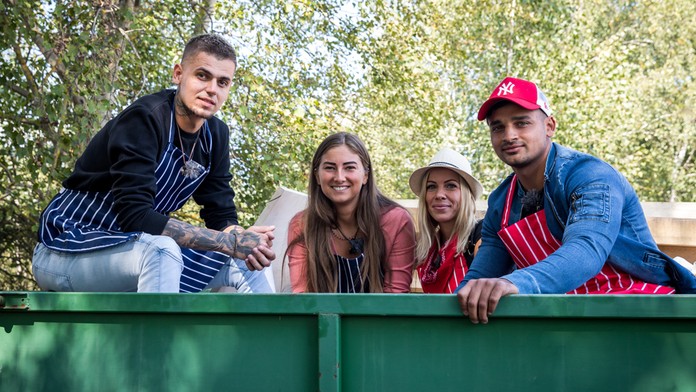 Pomocníci prichádzajú!