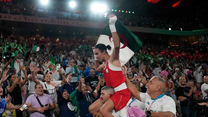 Bráni sa. Boxerka Khelifová podala žalobu za obťažovanie na internete