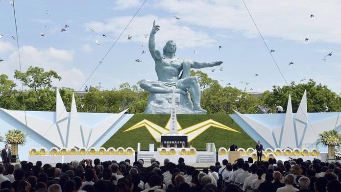 Spomienka na obete zhodenia atómovej bomby na Nagasaki.