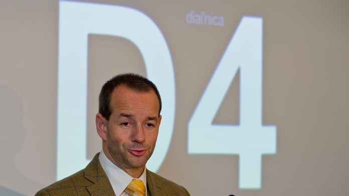 Na snímke štátny tajomník ministerstva dopravy, výstavby a regionálneho rozvoja SR Viktor Stromček