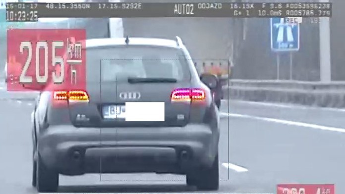 Bardejovčan sa rútil po diaľnici rýchlosťou 205 km/h