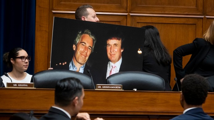 Musk „vypustil bombu“ v spore s Trumpom: Tvrdí, že prezident USA figuruje v kauze pedofila Epsteina