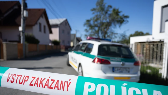 Útok na škole v Staškove.