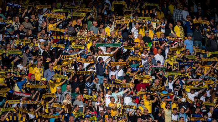 Fanúšikovia Dunajskej Stredy vytiahli na ligovom zápase provokatívny transparent. Klub spoznal trest