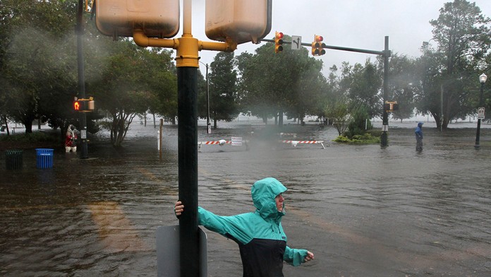 Hurikán Florence zasiahol USA