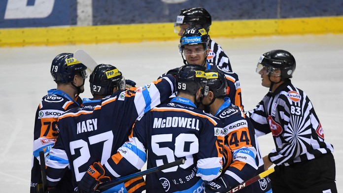 Gólová radosť hráčov Košíc v dueli proti Miškovcu.