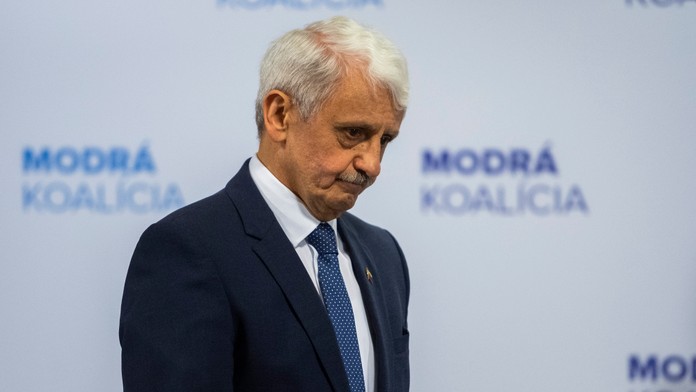 Na snímke Mikuláš Dzurinda