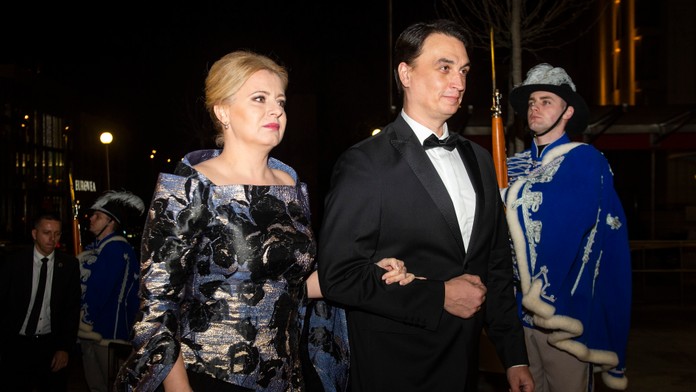 Na snímke zľava prezidentka SR Zuzana Čaputová spolu s priateľom Jurajom Rizmanom