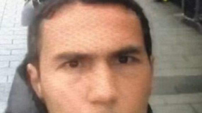 Na verejnosť unikli tieto fotografie.