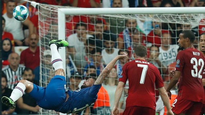 Polícia v americkej Philadelphii stráži miesto, kde došlo k streľbe na mužov zákona.