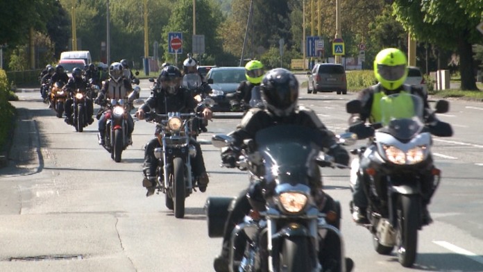 19 PO Motorkari rozvazaju.transferweb_jpg_bez_watermarku_1.jpg