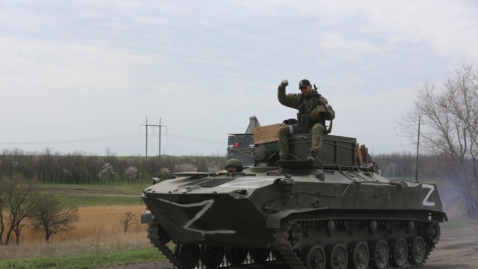 Vojna na Ukrajine vstúpila do ďalšej fázy. Podľa generála Macka sa môže uberať tromi smermi