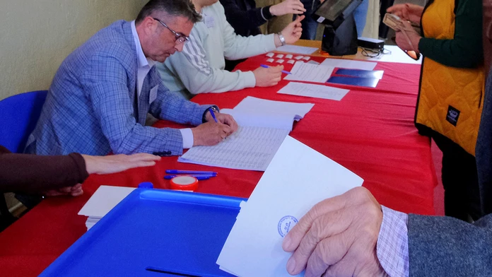 Podľa prvých odhadov bol za prezidenta Čiernej Hory zvolený Jakov Milatovič