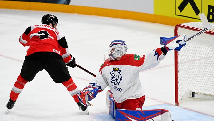 Česi prvýkrát v histórii prehrali s Rakúšanmi, Dáni sa na víťazstvo nad Talianmi poriadne natrápili