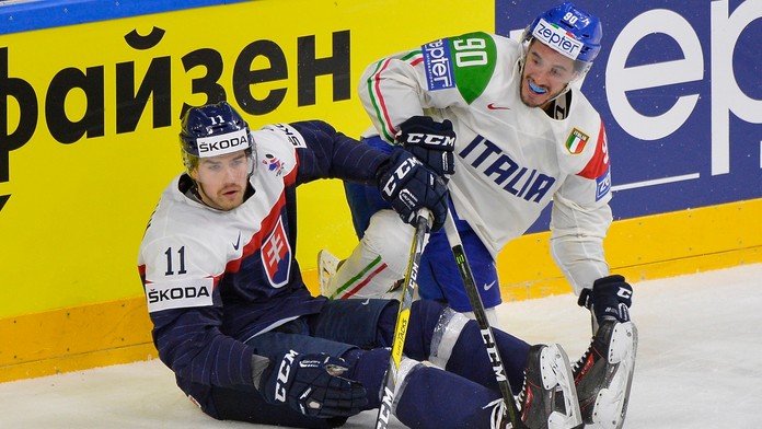 Na snímke Slovák Peter Čerešňák (vľavo) a Talian Tommaso Traversa.