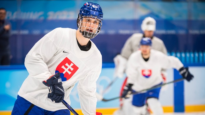 Je ako Jágr, ale s lepším pohybom. Prečítajte si, ako hodnotia Slafkovského jeho bývalí tréneri