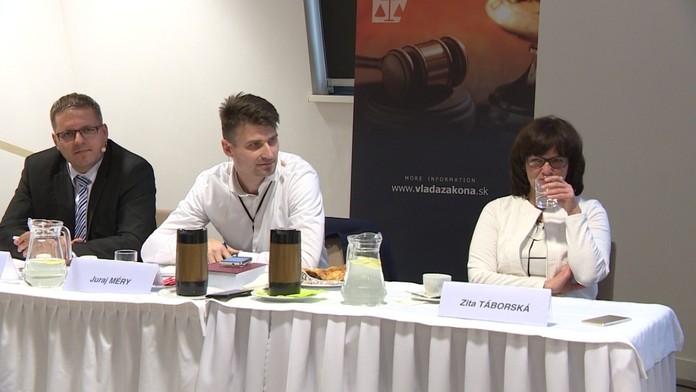 Kandidáti na šéfa ÚVO