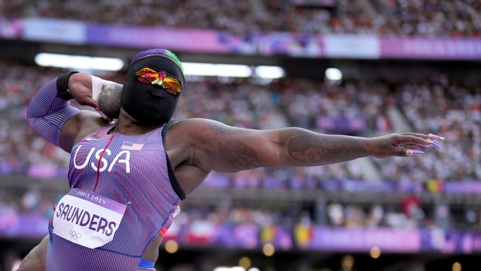 Do súťaží nastupuje s maskou na tvári. Americká guliarka má na jej nosenie viacero dôvodov