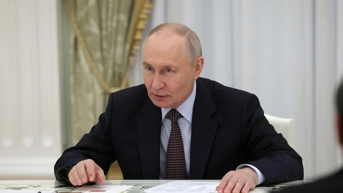 Putin absolvuje bilaterálne rokovania s Lukašenkom a Ficom