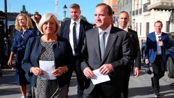 Švédsky premiér Stefan Löfven s manželkou Ullou.