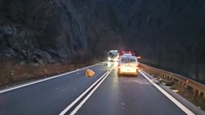 Strečno nie je jediné. Pád skál hrozí aj na inom frekventovanom úseku