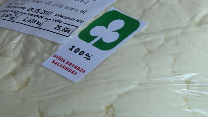 Slovenská bryndza je dostupná celoročne