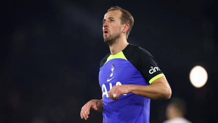 Schyľuje sa k megatransferu. Tottenham už údajne akceptoval ponuku Bayernu na prestup Kanea