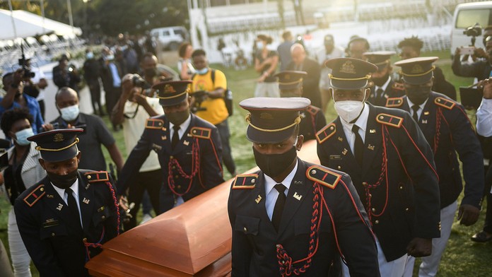 Pohreb zavraždeného prezidenta Haiti sprevádzali násilnosti