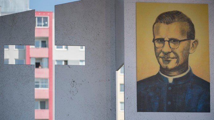 Tanečný pár Lucie Myslivečková a Lukáš Csölley.