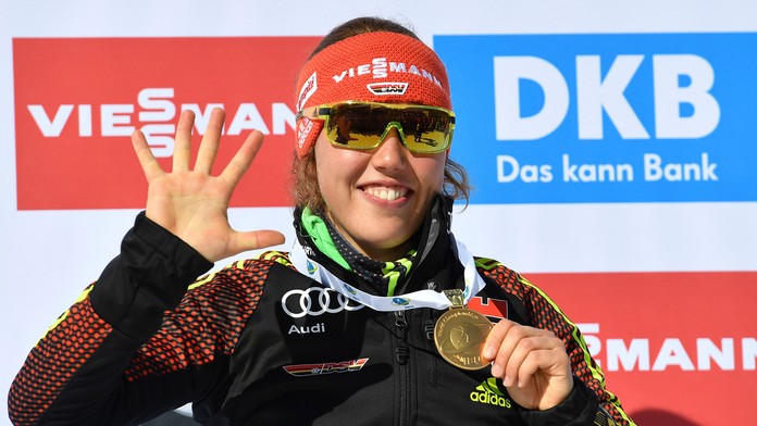 Nemecká biatlonistka Laura Dahlmeierová na archívnej snímke.