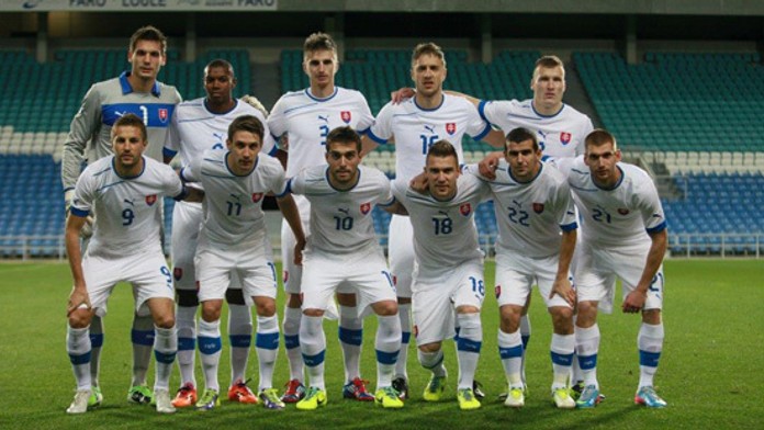 Futbaloví reprezentanti Gibraltaru a Slovenska - 3