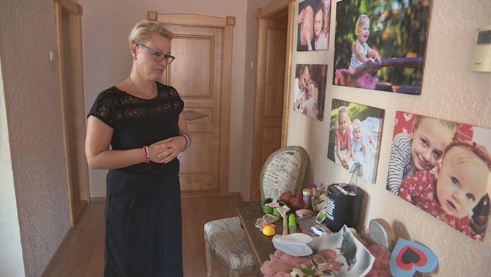 Na snímke uprostred Štefan Agh na pojednávaní v kauze falšovania zmeniek