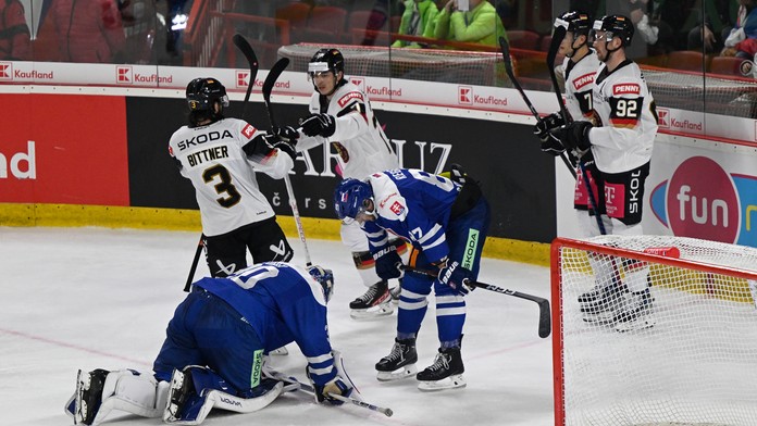 Slovenskí hokejisti prehrali s Nemcami aj druhý zápas, doplatili na zbabraný záver 2. tretiny