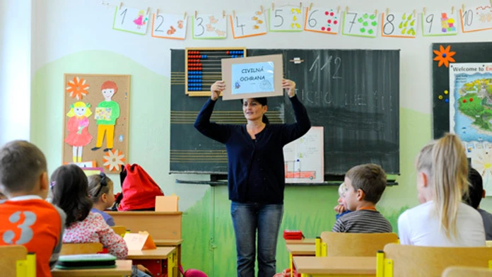Učiteľka v triede