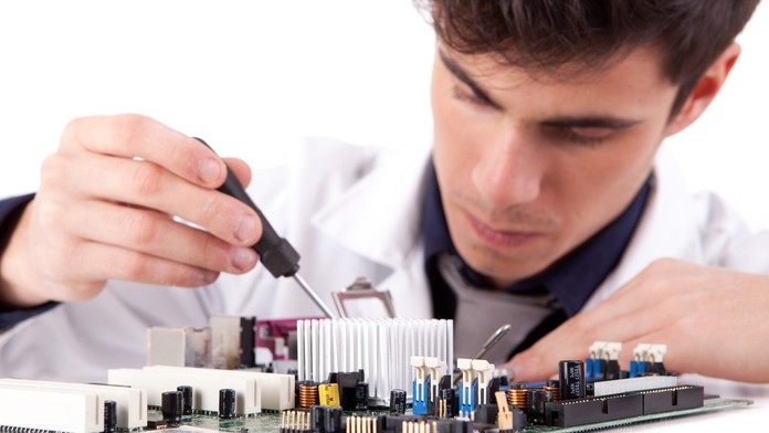 Mladý Slovák vyhral na medzinárodnej súťaži počítačových sietí 