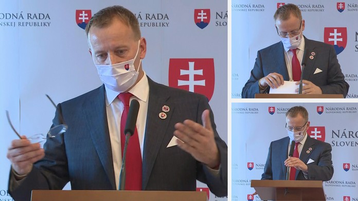 VID_20200624_142144.mp4