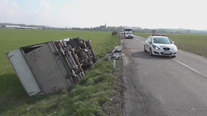 Havarovaný kamión.