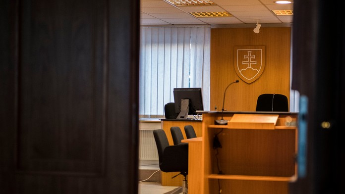 Andrew Ridgeley s neznámou blondínou.