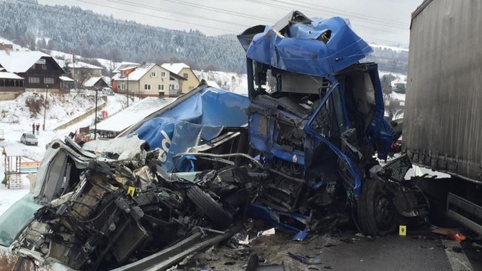 Havária dvoch kamiónov.