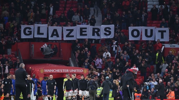 Najprv Chelsea, teraz Manchester United. Červených diablov chce kúpiť britský miliardár