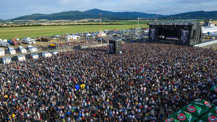 Pitný režim a ochrana proti slnku sú základ. Na čo treba ešte myslieť, aby ste si letný festival užili v zdraví?