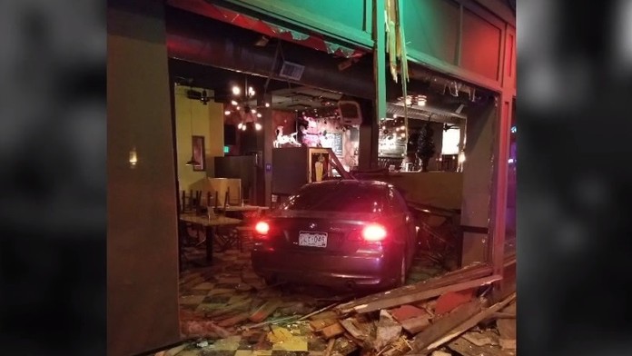 Do reštaurácie narazili tri autá v pribehu jedného roka.